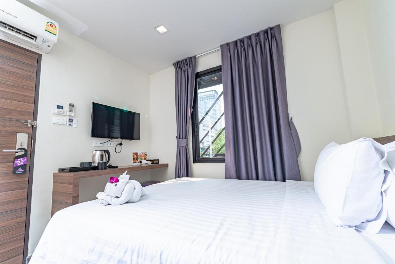 Sovereign Group Hotel At Pratunam Bangkok Exterior photo