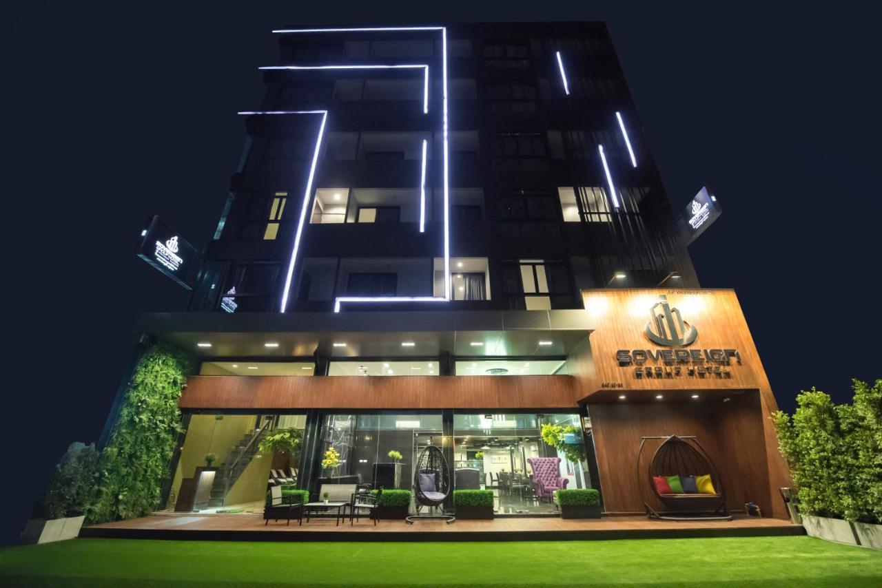 Sovereign Group Hotel At Pratunam Bangkok Exterior photo